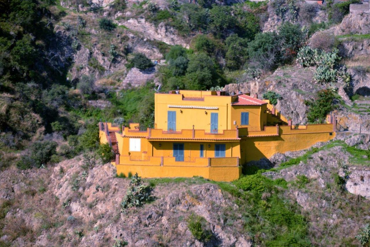 Marachia Apartment Savoca Exterior photo